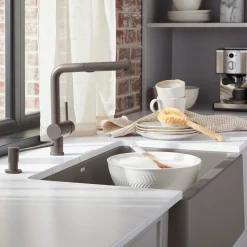 Blanco Linus Low Arc Pull-Out Dual-Spray Kitchen Faucet, Volcano Gray, 1.5 GPM, Brass, 526962
