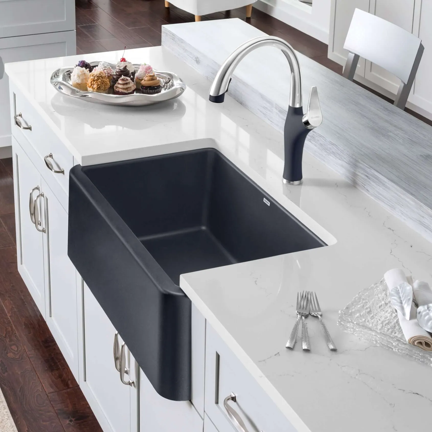 Blanco Ikon 30" Granite Composite Farmhouse Sink, Silgranit, Anthracite, 401732