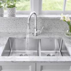 Blanco Quatrus 33" Undermount Stainless Steel Kitchen Sink, 60/40 Double Bowl, Satin Polish, 18 Gauge, No Faucet Hole, 443150