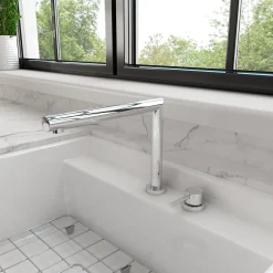 BOCCHI Baveno Move 1.75 GPM Lever Brass Kitchen Faucet, Chrome, 2029 0001 CH