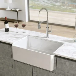 Latoscana 30" Fireclay Single Bowl Reversible Farmhouse Apron Sink, White, LTW3019W
