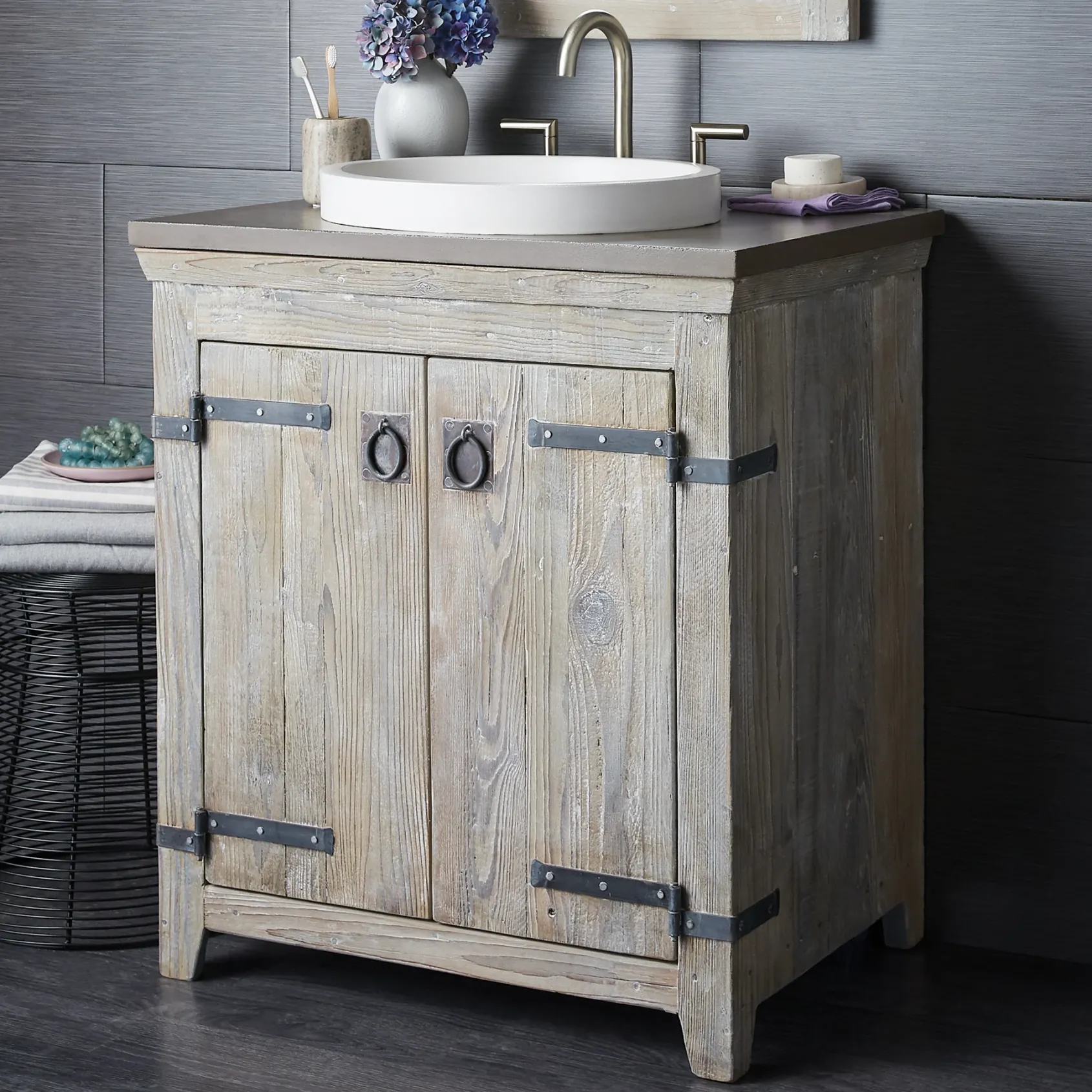 Native Trails 30" Americana Freestanding Vanity Base in Driftwood, VNB309