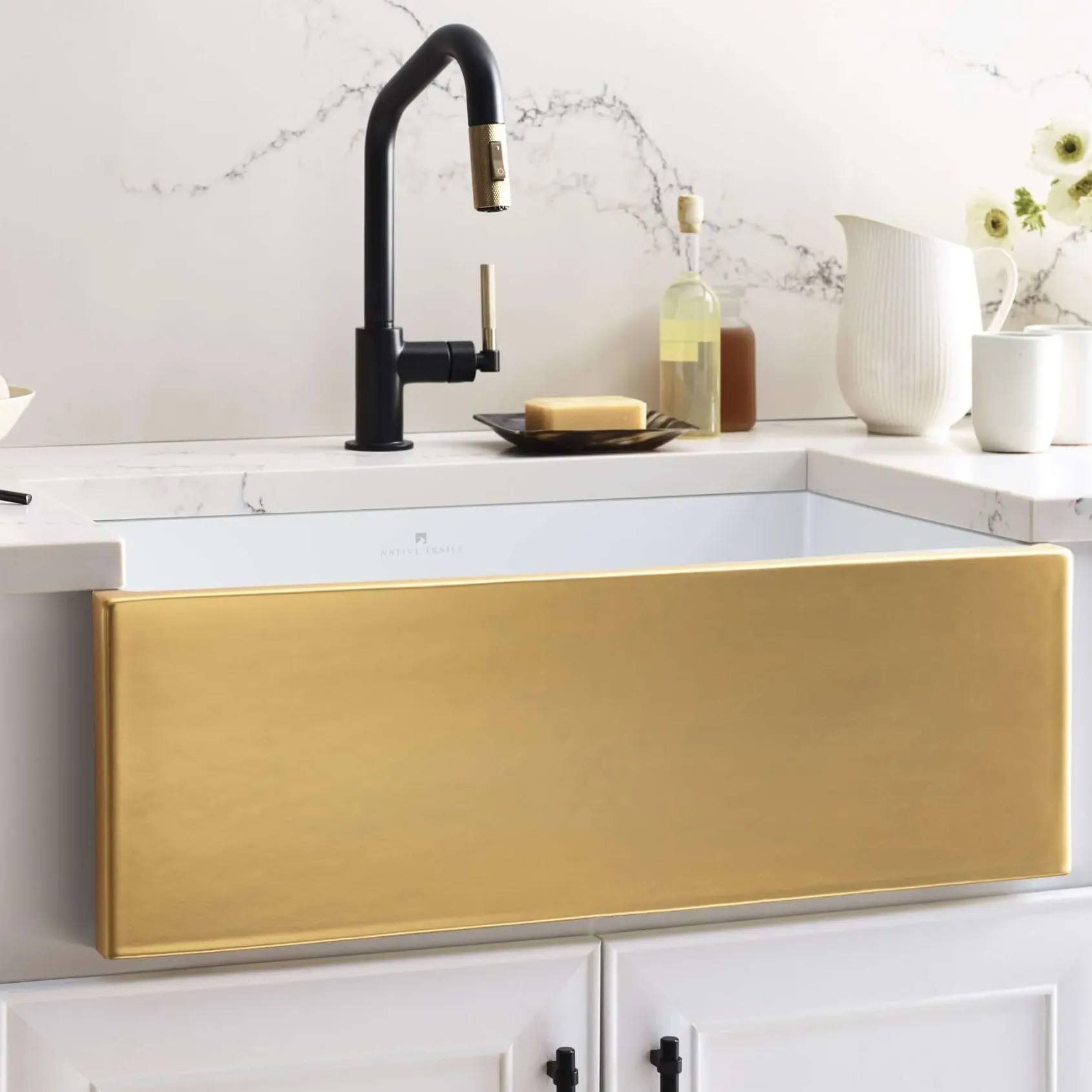 Native Trails Dreamer 30" Fireclay Farmhouse Sink, Matte Gold, PMK3018-G