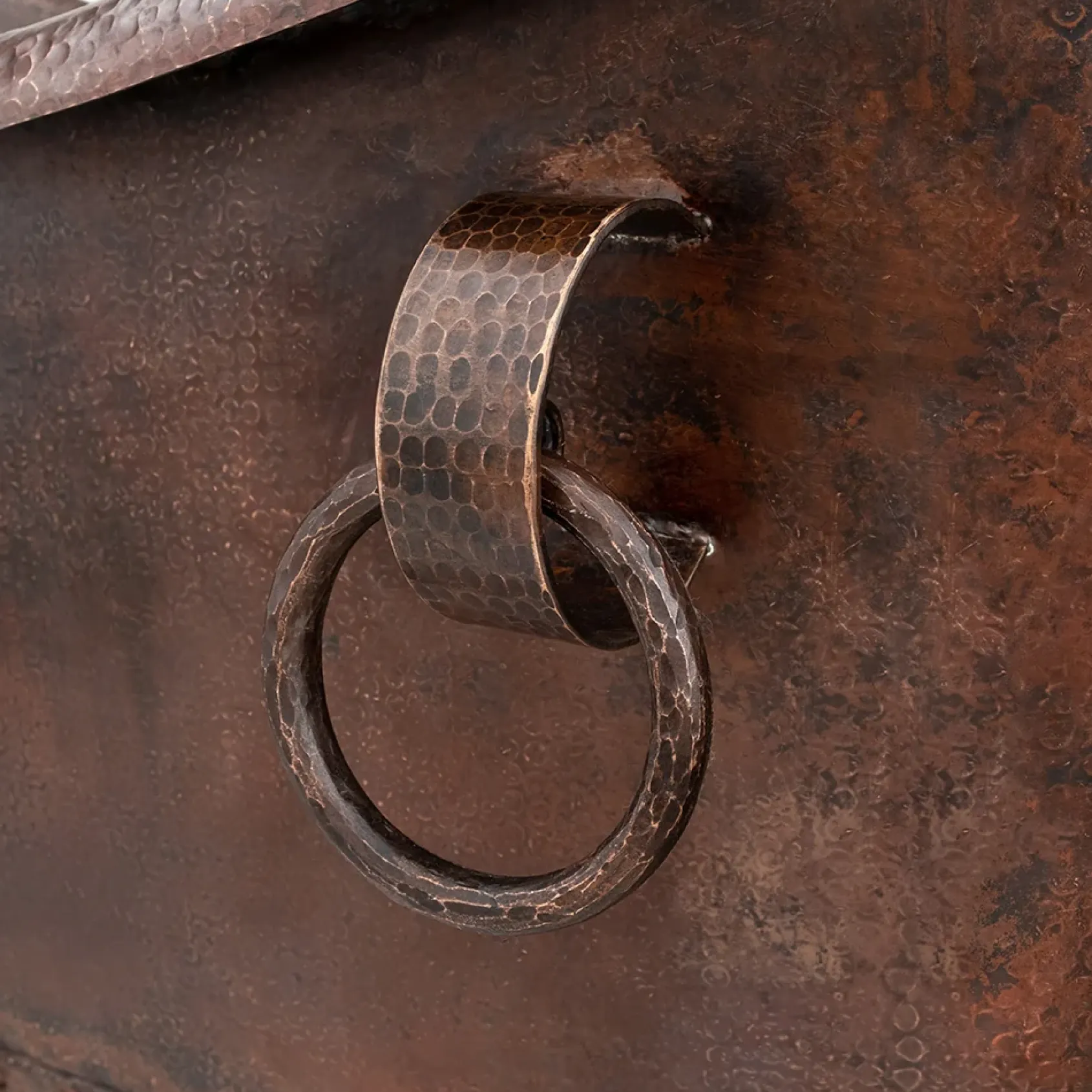Premier Copper Products 67" Hammered Copper Double Slipper Bathtub With Rings, BTDR67DB