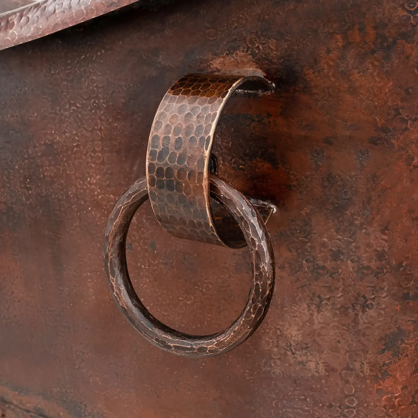 Premier Copper Products 60" Hammered Copper Double Slipper Bathtub with Rings and Overflow Holes and Drain Package, Oil Rubbed Bronze, BSP5_BTDR60DBOF