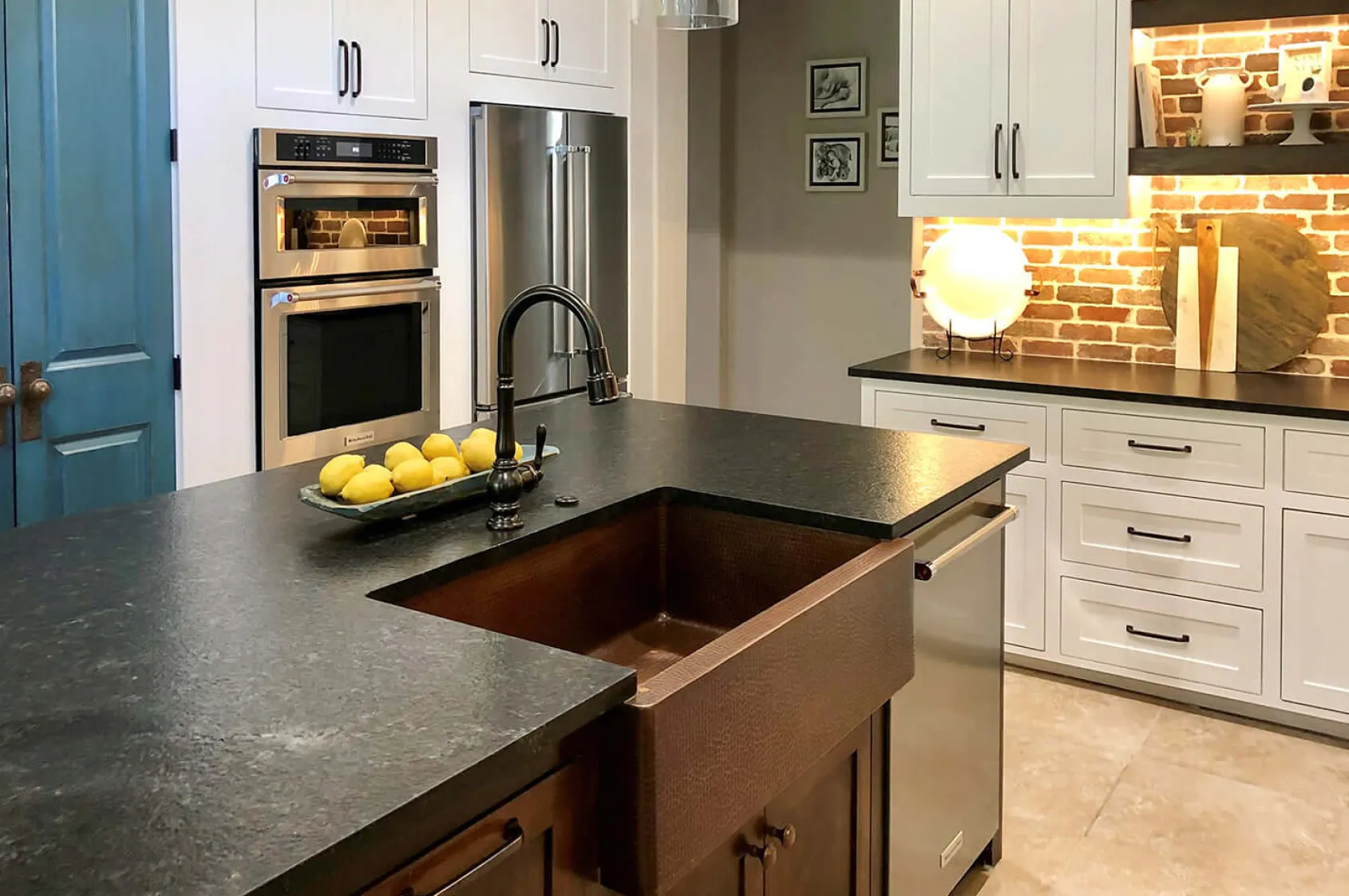 Premier Copper Products 33" Copper Farmhouse Sink, Oil Rubbed Bronze, KASDB33229