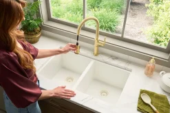 Ruvati Idris Pull Down Gooseneck High Arc Kitchen Faucet, Brushed Gold, Single Lever, RVF1239SG