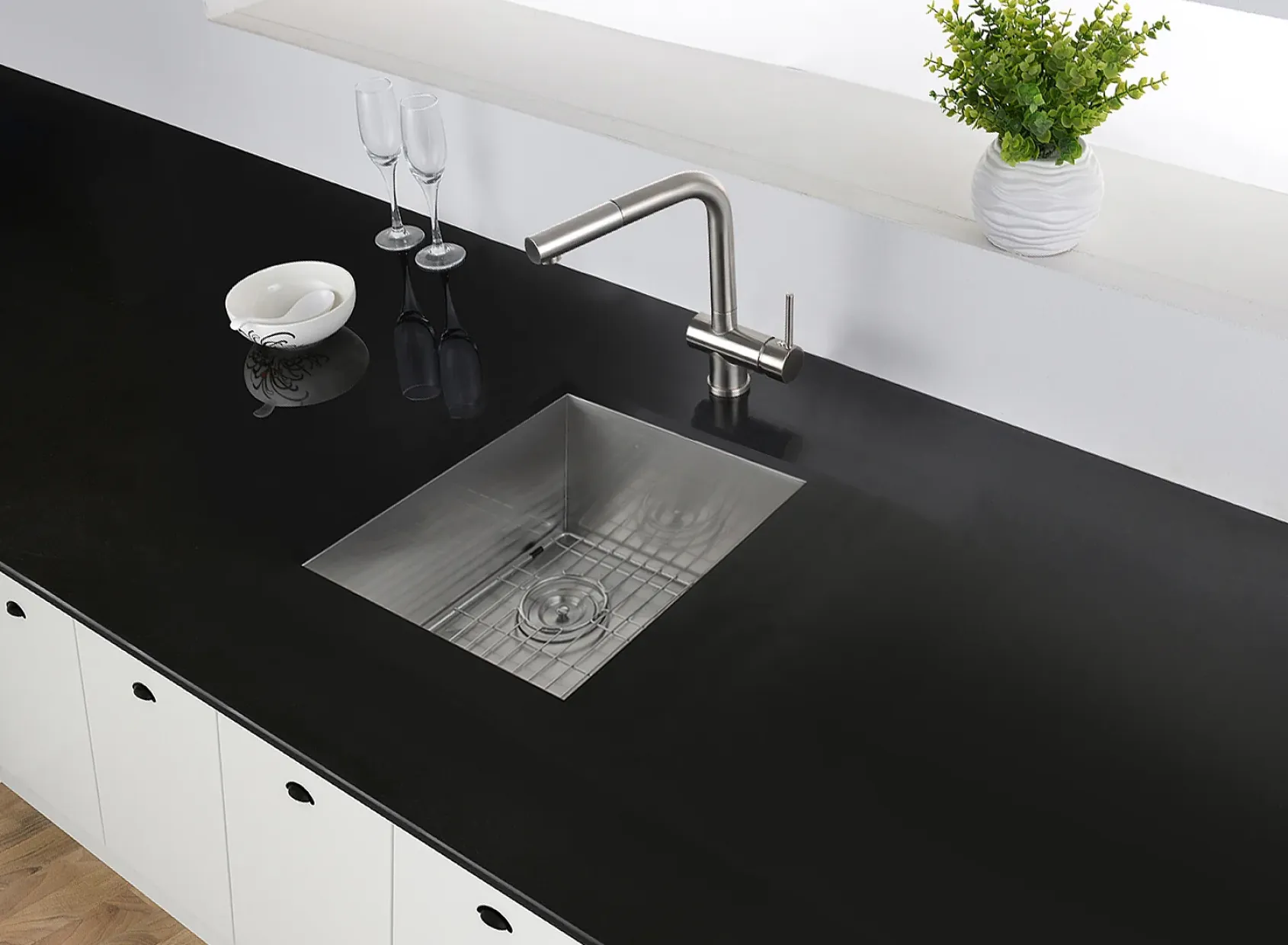 Ruvati Nesta 13" Undermount Rectangle Stainless Steel Bar/Prep Sink, 16 Gauge, Zero Radius, RVH7113