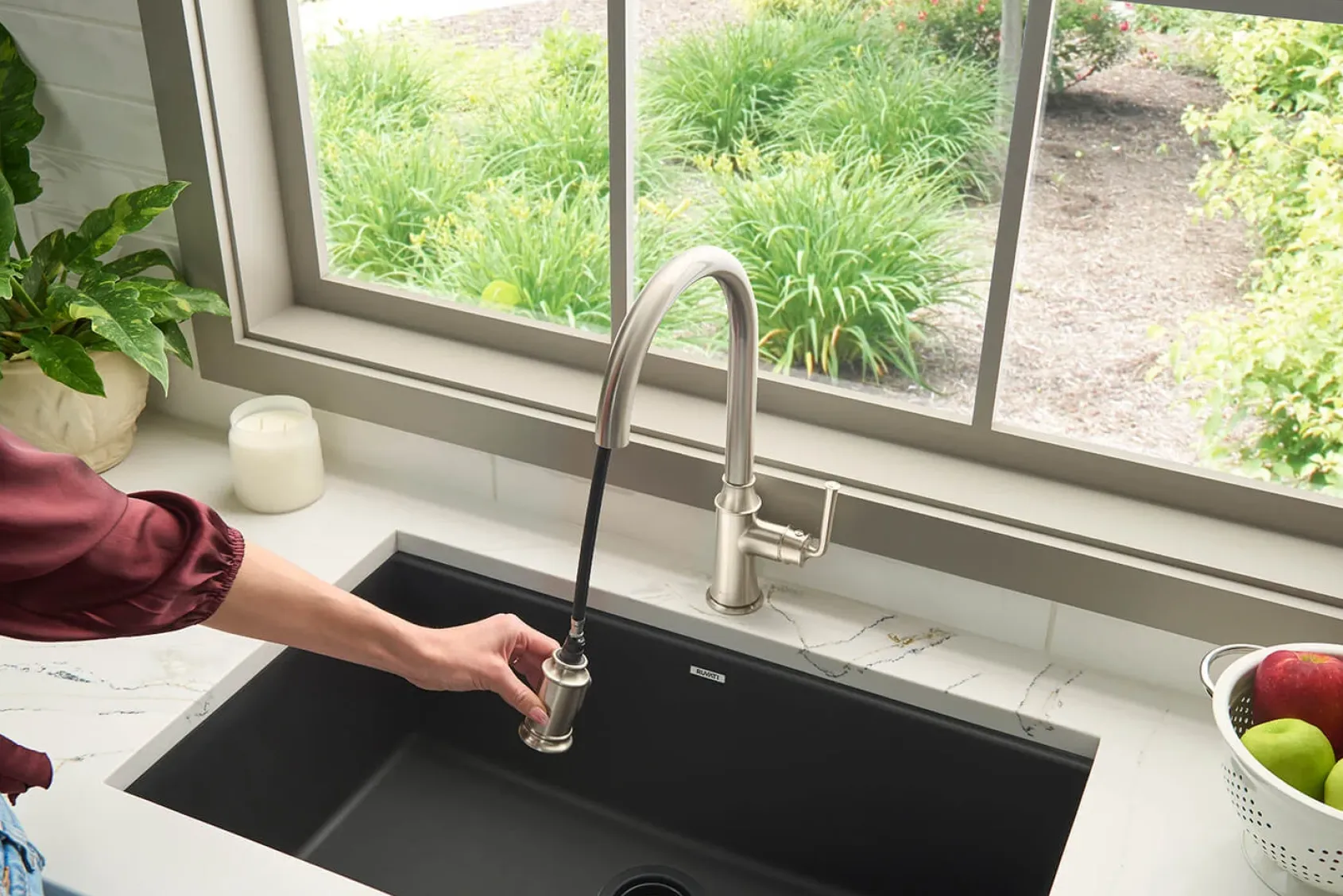 Ruvati Simoni Pull Down Pull Out Gooseneck Kitchen Faucet, Stainless Steel, Single Lever, RVF1234BN