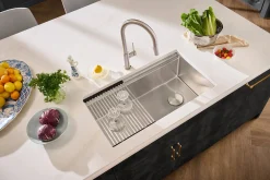 Ruvati Vestia Pull Down Kitchen Faucet, Stainless Steel, Single Lever, RVF1237BN