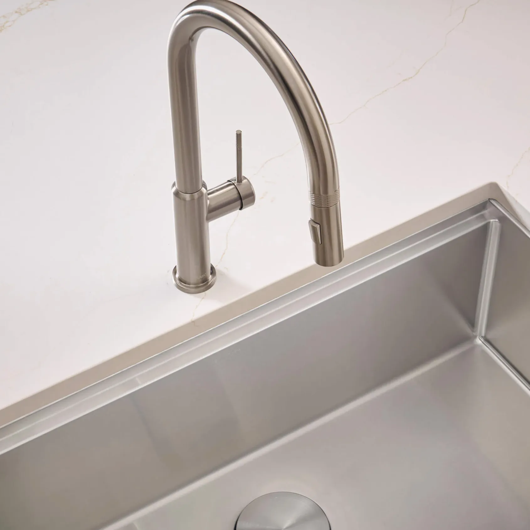 Ruvati Vestia Pull Down Kitchen Faucet, Stainless Steel, Single Lever, RVF1237BN