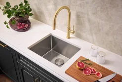 Ruvati Vestia Pull Down Kitchen Faucet, Brushed Gold, Single Lever, RVF1237SG