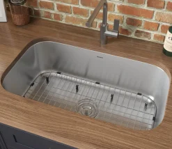 Ruvati Parmi 32" Undermount Stainless Steel Kitchen Sink, 16 Gauge, RVM4200